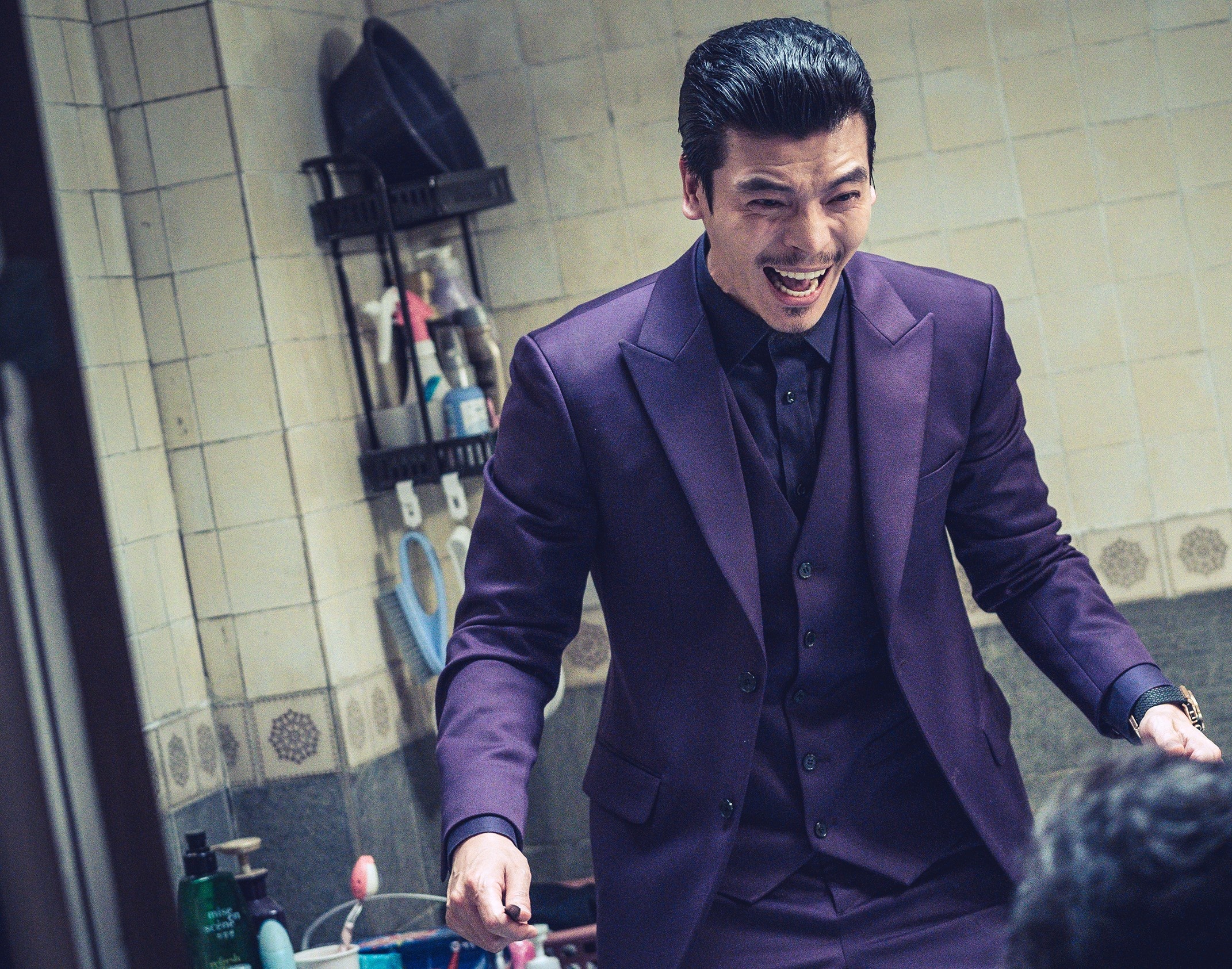 dien vien money heist ban han anh 15