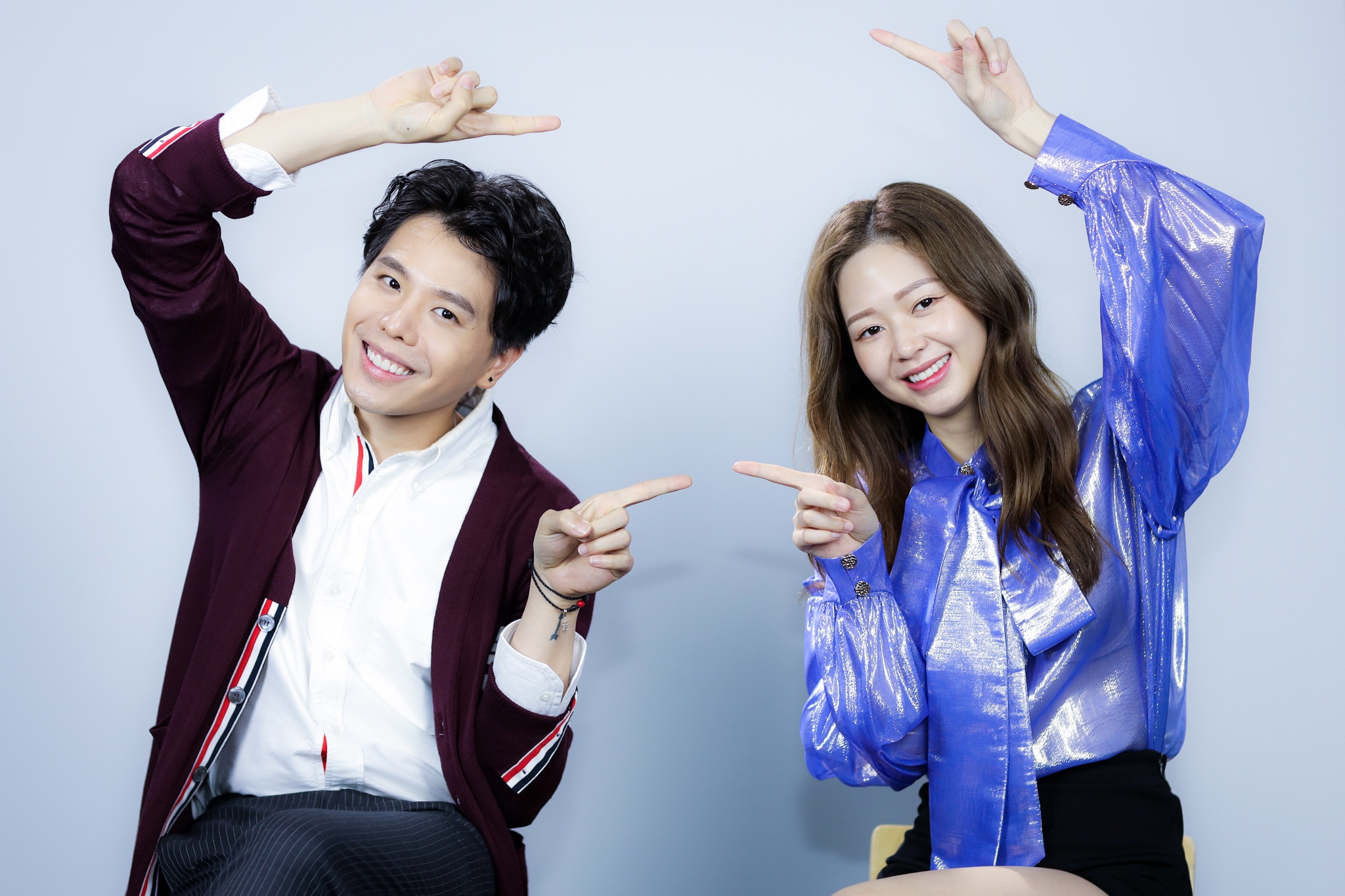 Trinh Thang Binh tu tin nhan ra Liz Kim Cuong chi nho giong hat hinh anh