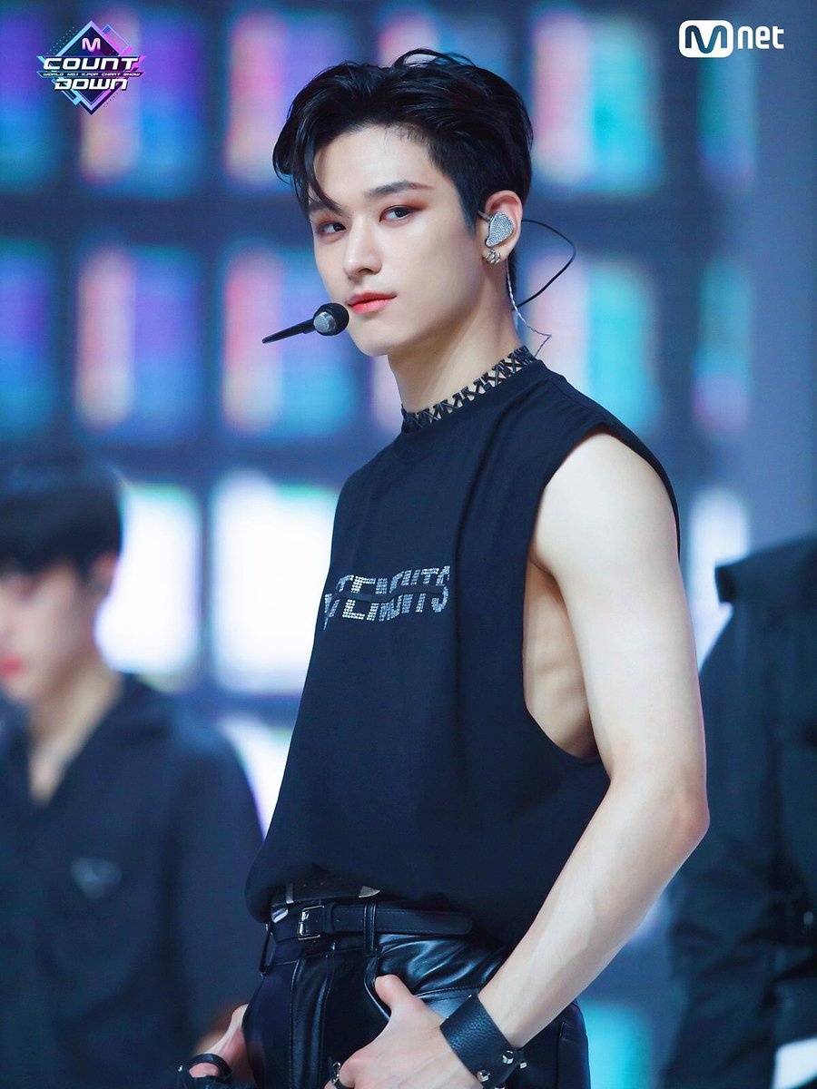 top 8 visual center nhóm nam ảnh 14 top 8 visual center nhom nam anh 14