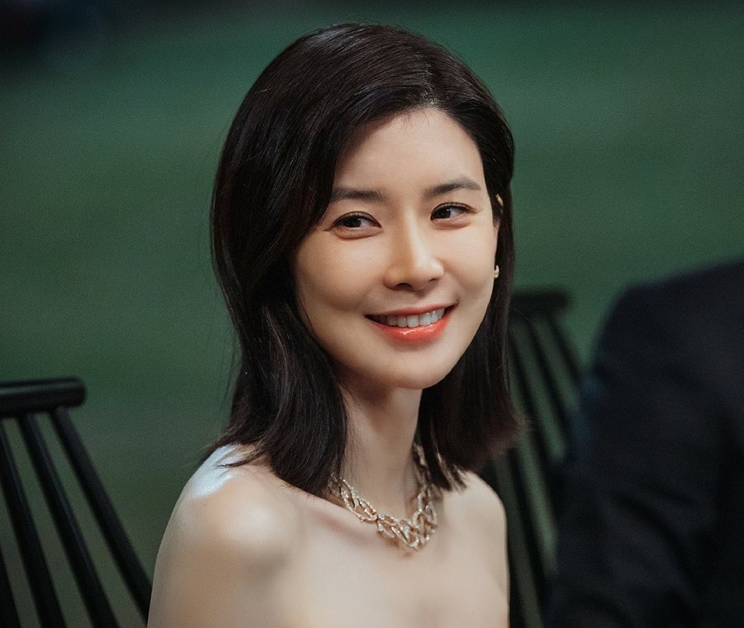 Lee Bo Young - my nhan tung chiu tai tieng 'tieu tam' hinh anh
