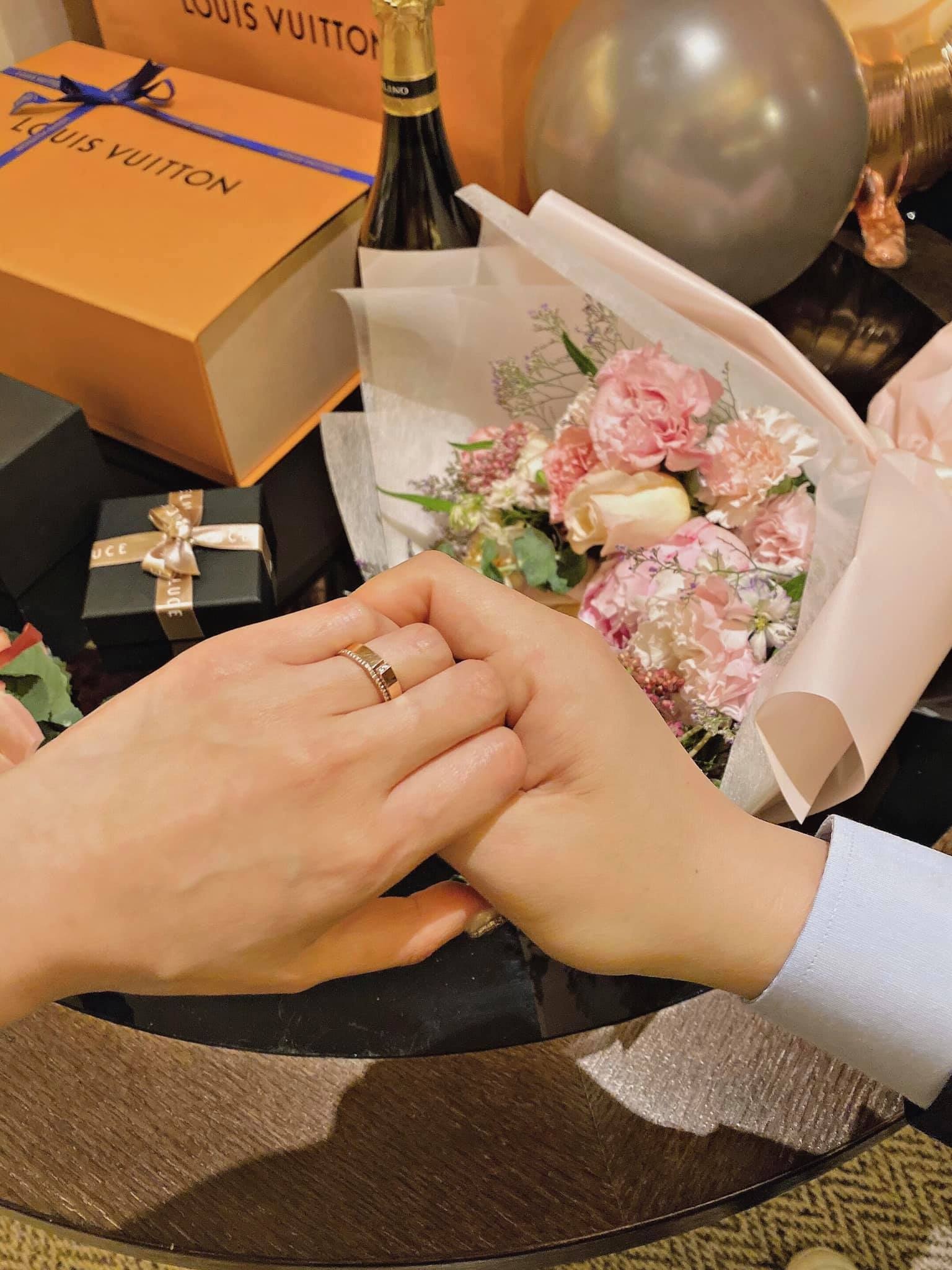 jin joo được cầu hôn ảnh 2 jin joo duoc cau hon anh 2