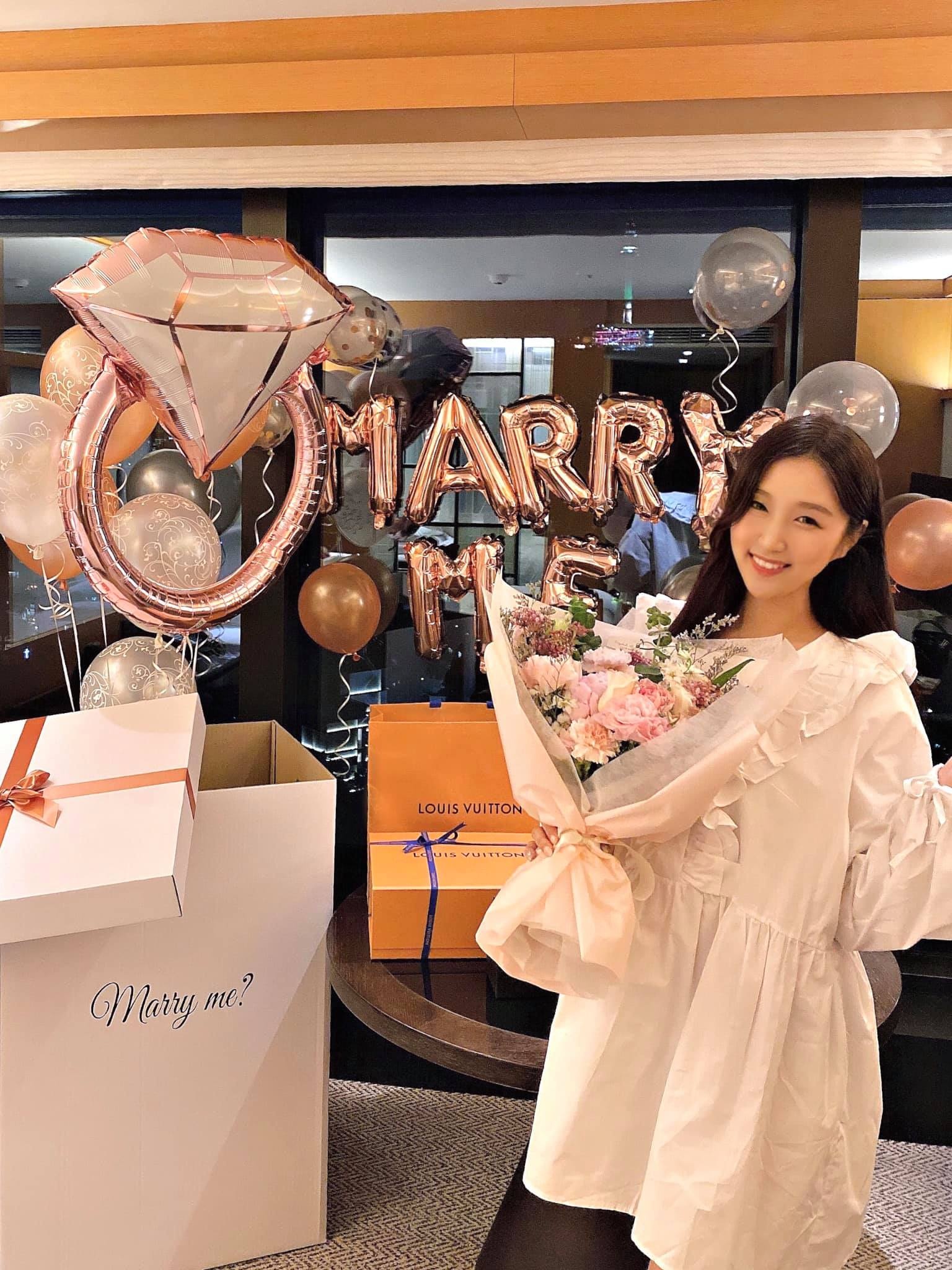 jin joo được cầu hôn ảnh 1 jin joo duoc cau hon anh 1