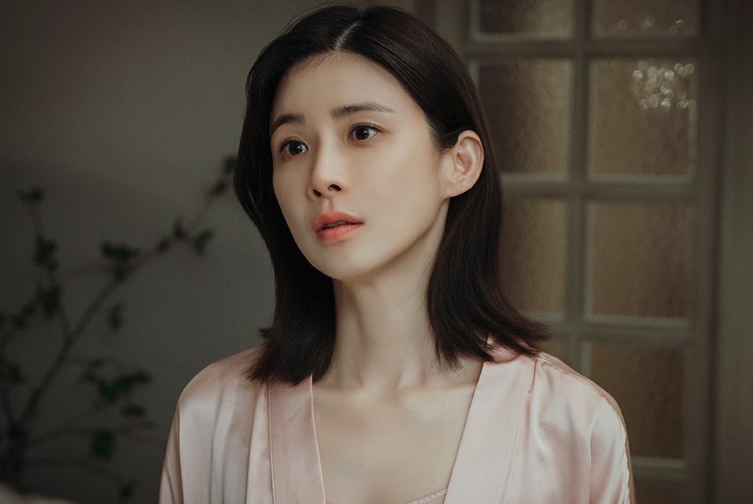 Khi nha giau cung khoc hinh anh