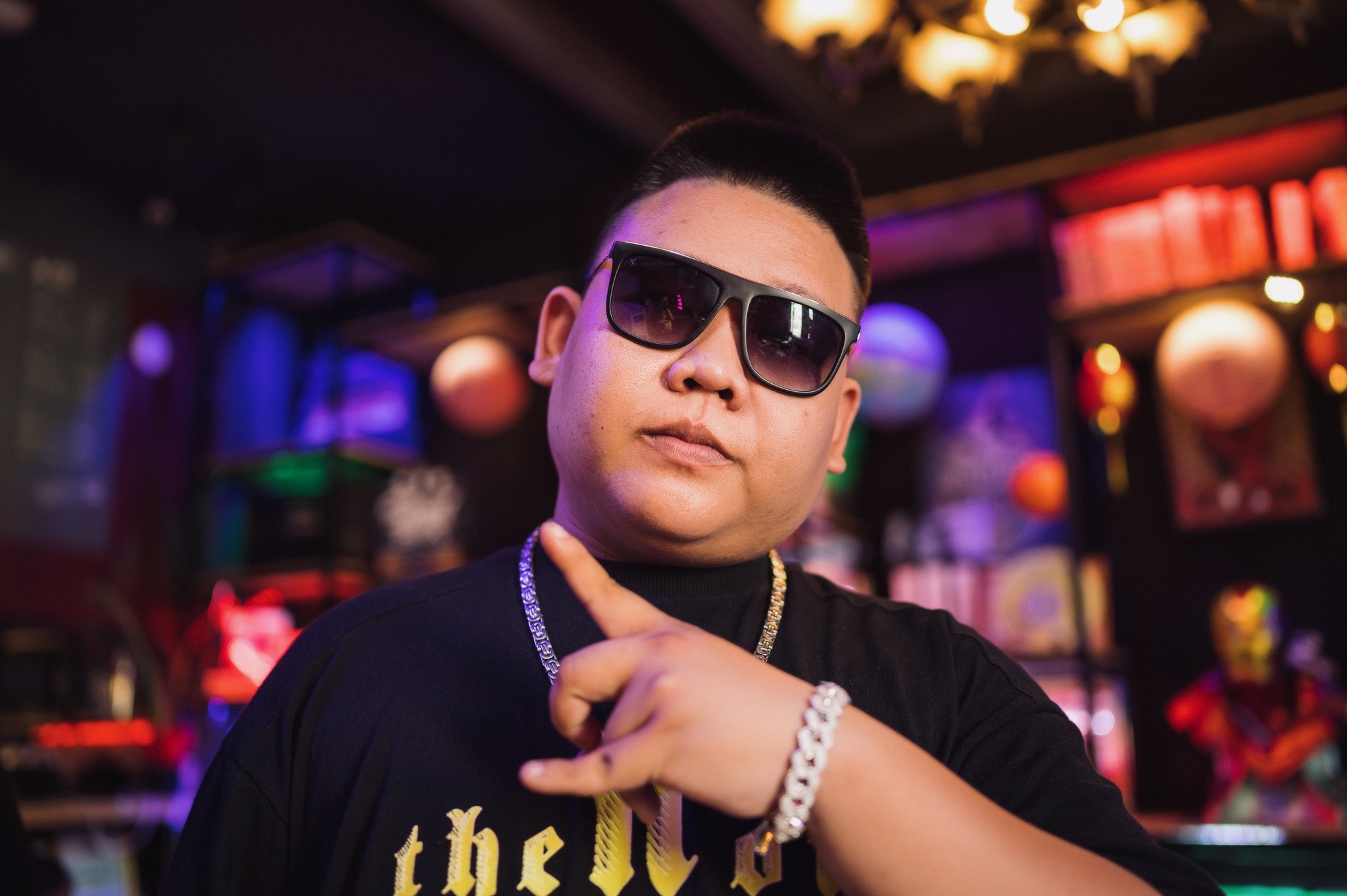 to qua crow on hyenas anh 5