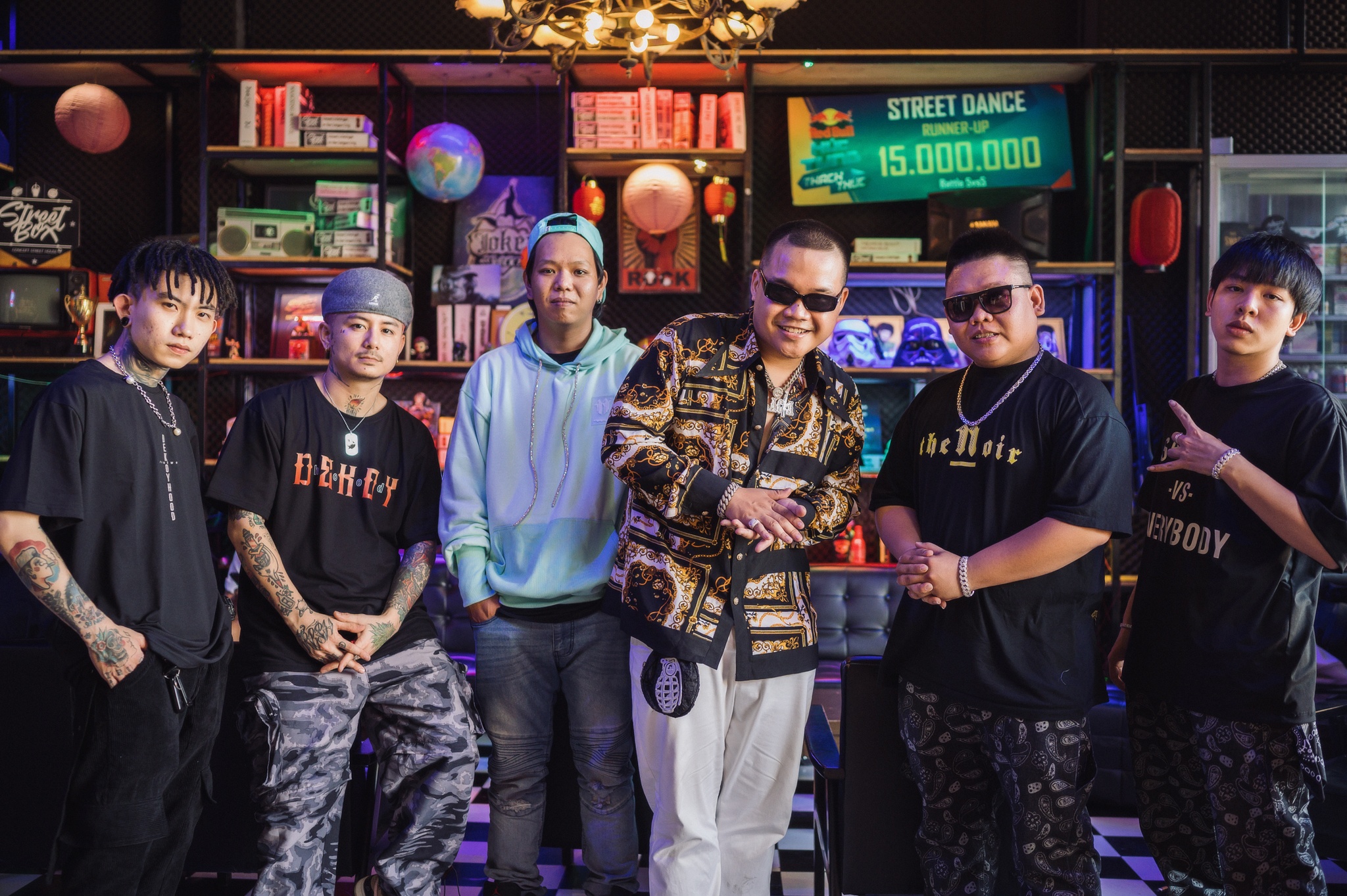 to qua crow on hyenas anh 11