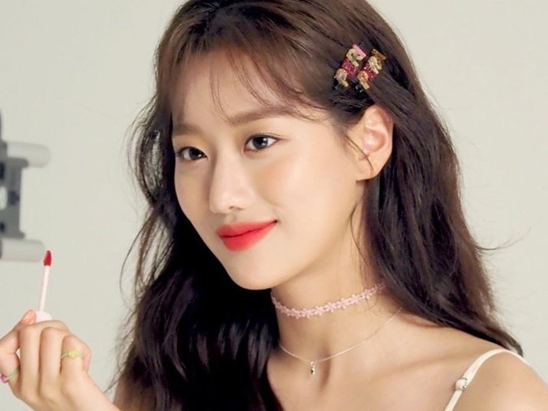 Lee Na Eun len tieng vu bat nat khien ban cung nhom tram cam hinh anh