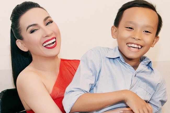 moi quan he phi nhung ho van cuong anh 6