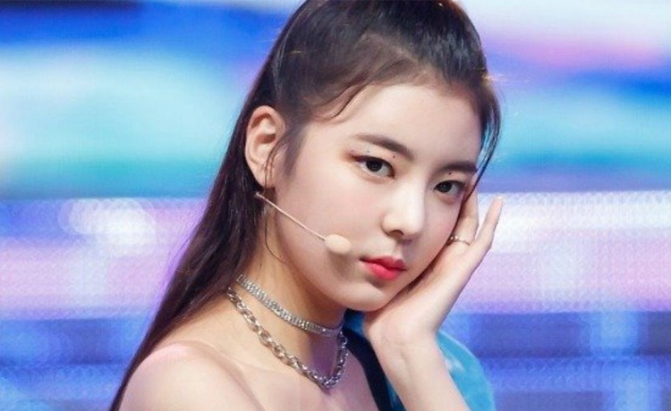 Thanh vien ITZY lang ma ban hoc? hinh anh