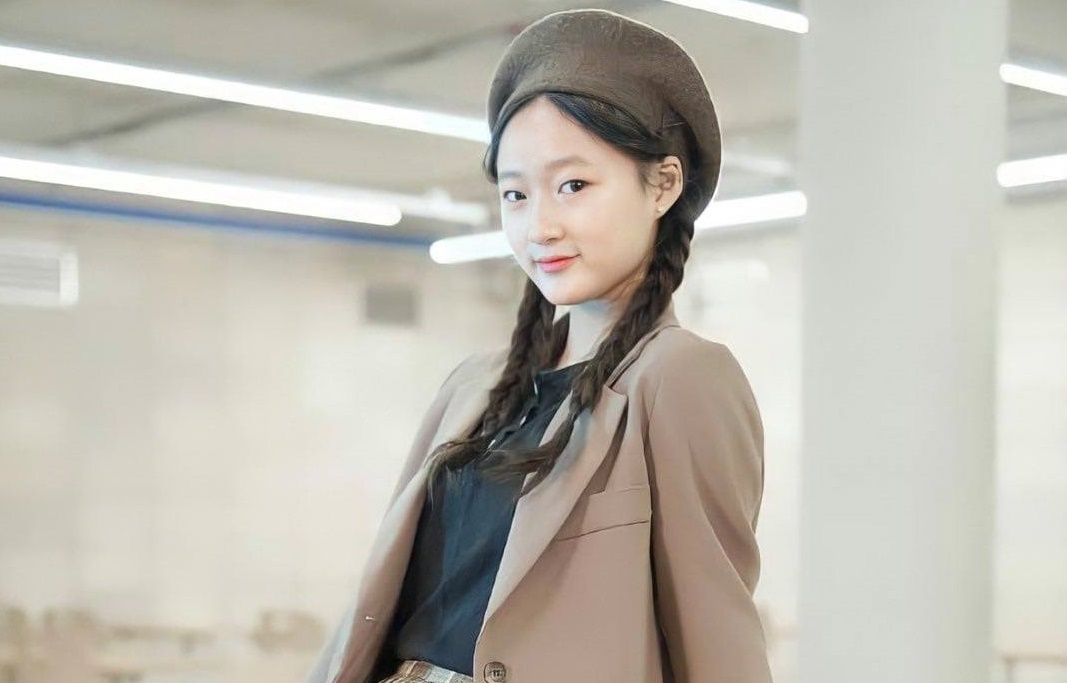 Nhom nhac Kpop co thanh vien 13 tuoi hinh anh