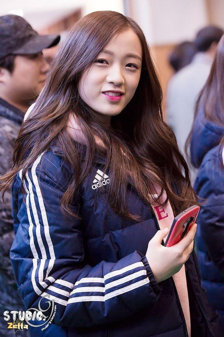 april bat nat lee hyun joo anh 5