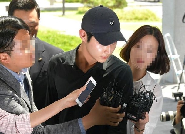 Sao Han dang loi dung quan doi de tron tranh dieu tra hinh anh