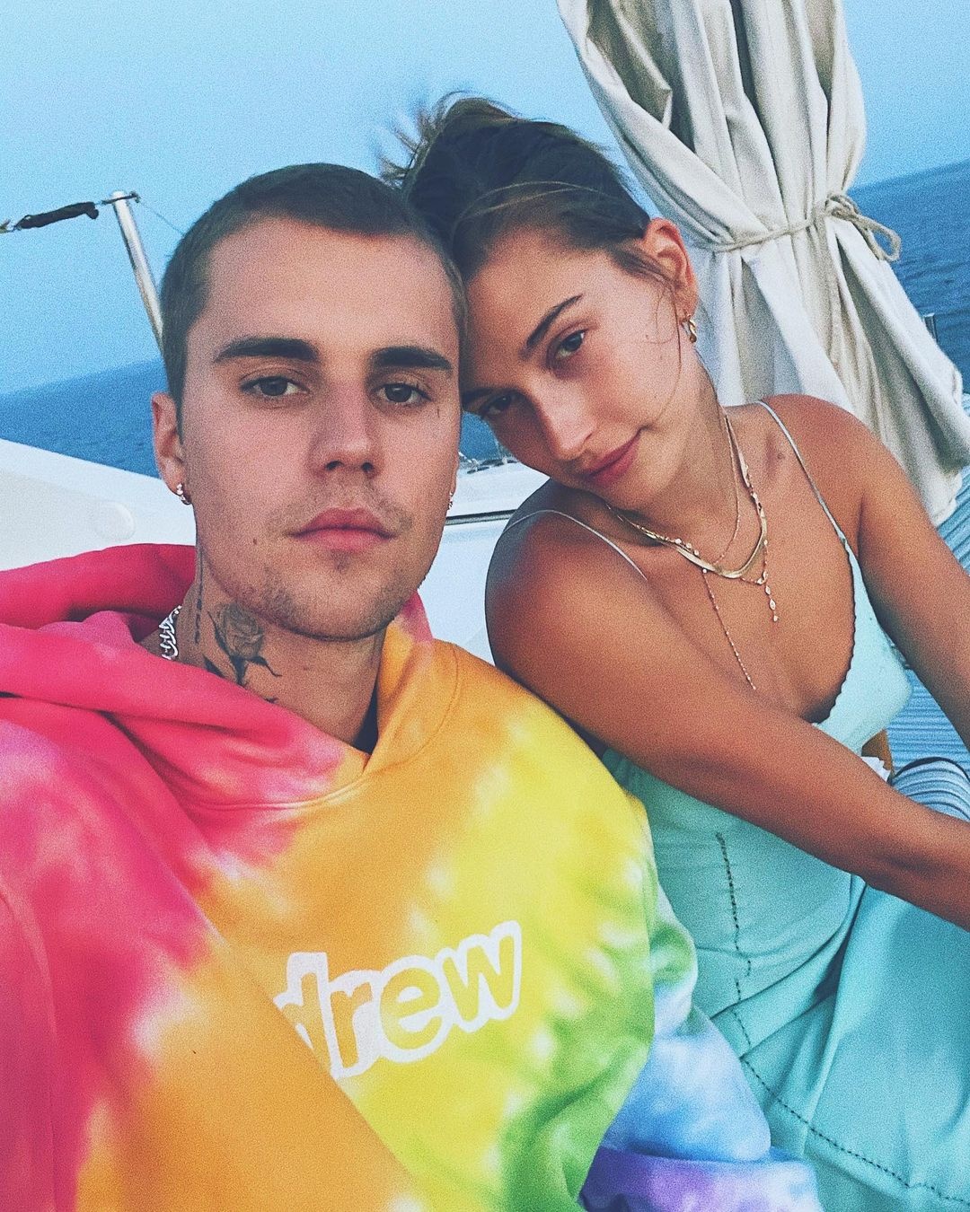 hailey bieber gu thời trang ảnh 14 hailey bieber gu thoi trang anh 14
