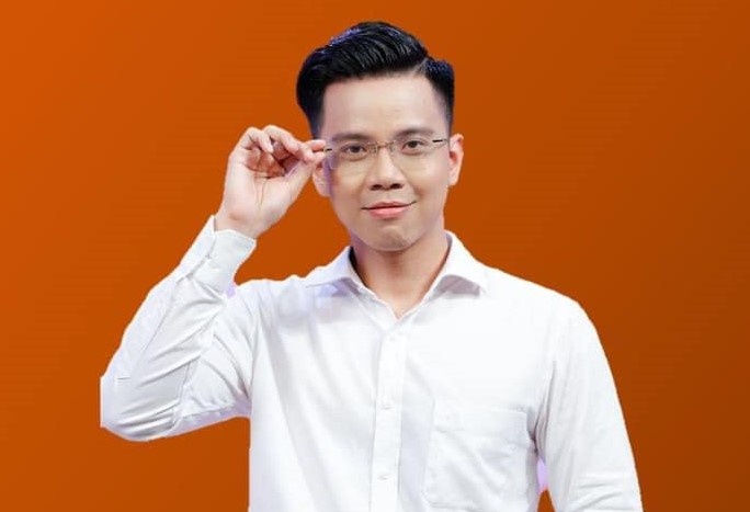 Bai hat co vu TP.HCM vuot qua dich benh hinh anh