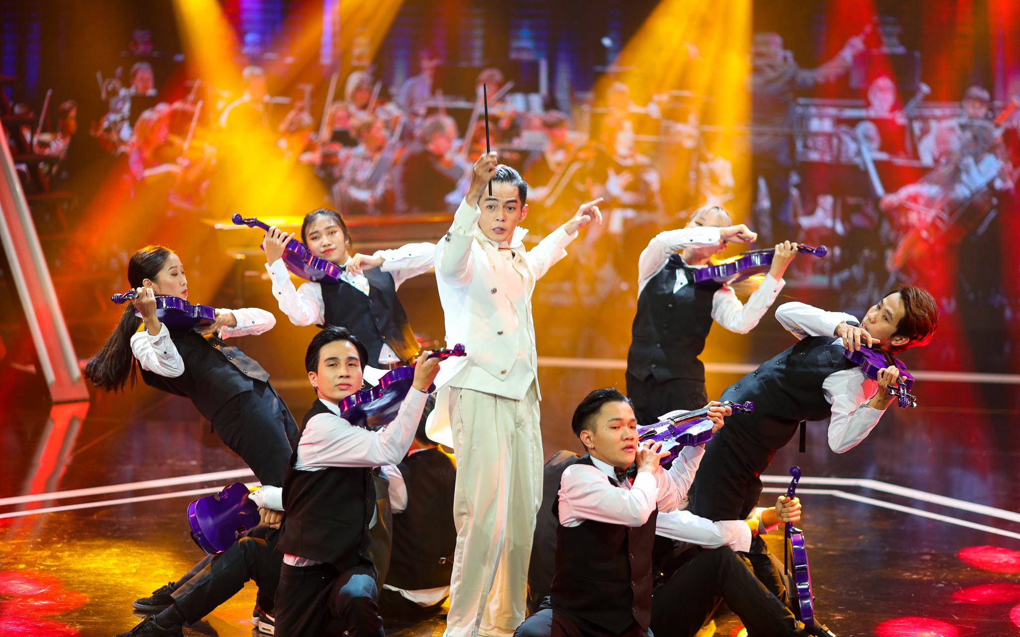 hanh or bi loai san dau vu dao anh 2