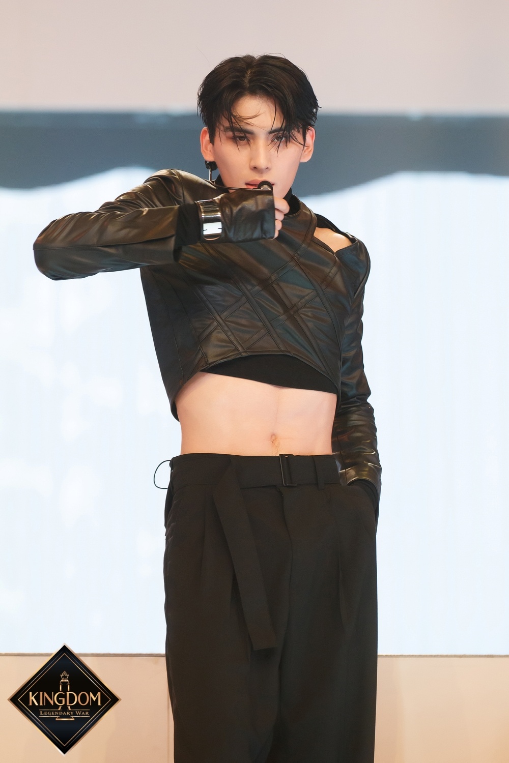 thần tượng hàn quốc mặc trang phục nữ tính ảnh 3 than tuong han quoc mac trang phuc nu tinh anh 3