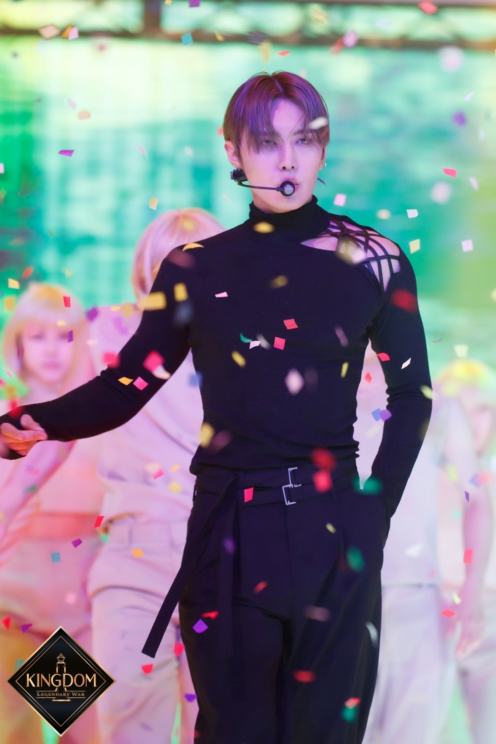 thần tượng hàn quốc mặc trang phục nữ tính ảnh 2 than tuong han quoc mac trang phuc nu tinh anh 2