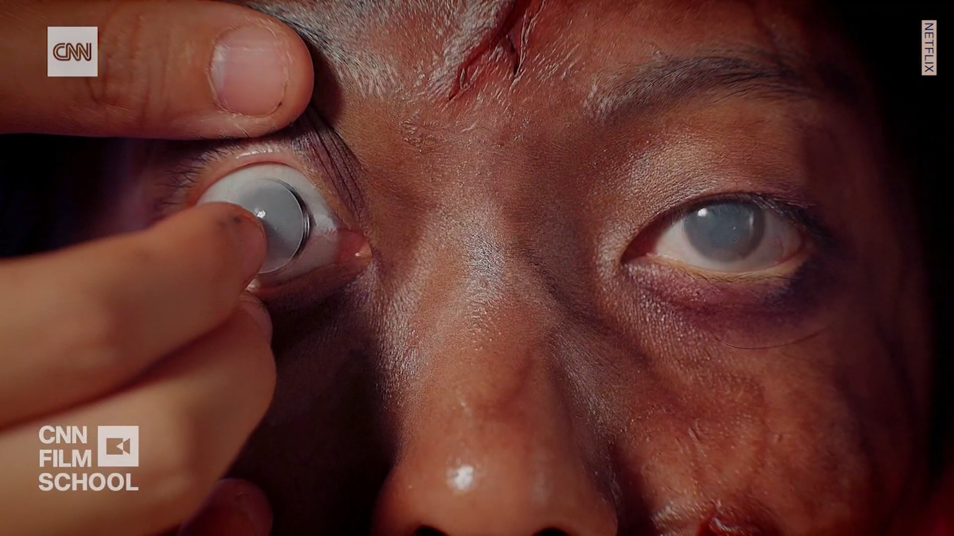 nguoi hoa trang cho vuong trieu xac song anh 2