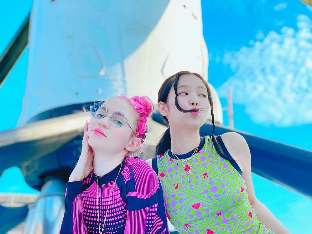 jennie thân thiết grimes ảnh 1 jennie than thiet grimes anh 1