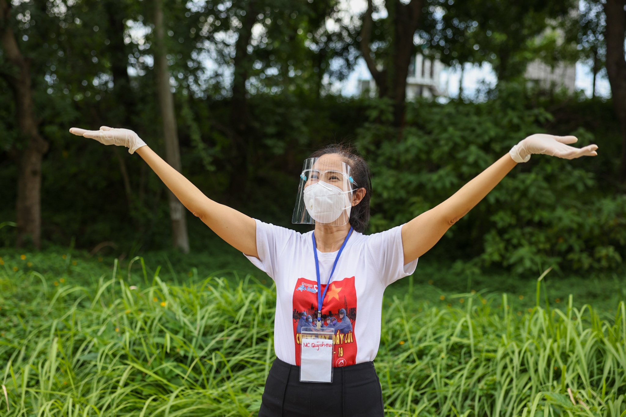 sao viet tinh nguyen chong dich anh 2