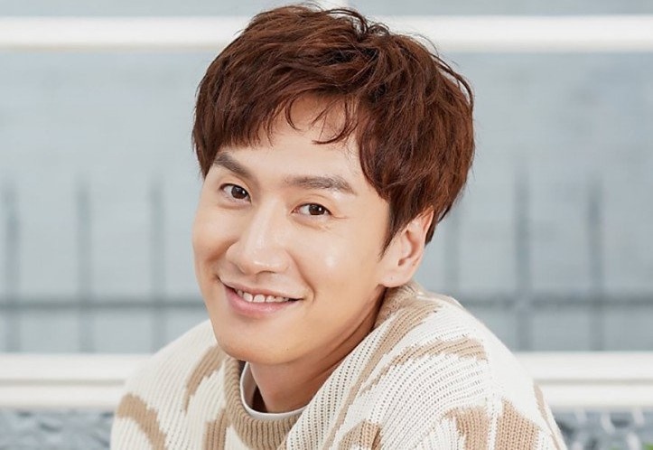 Lee Kwang Soo phau thuat tham my hinh anh