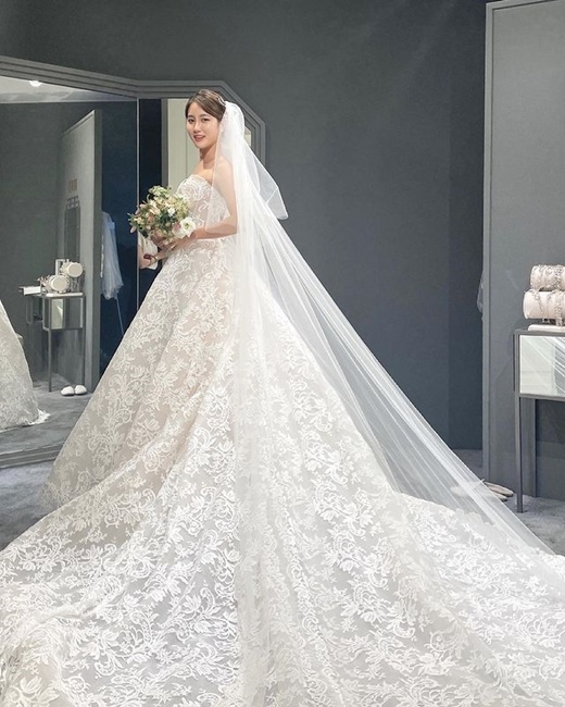 shin ji soo kết hôn  ảnh 3 shin ji soo ket hon anh 3