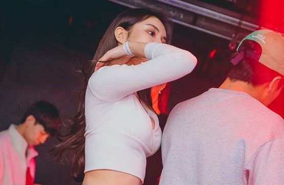 Nu dien vien Han bi phat 26.000 USD vi ngoai tinh voi anh re hinh anh