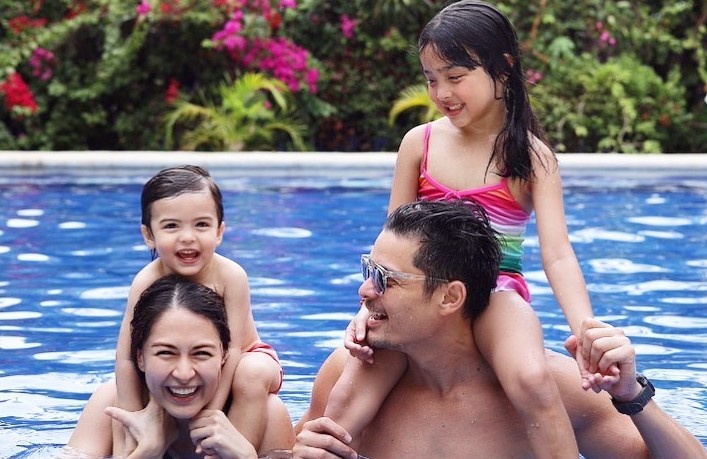 Vo chong Marian Rivera vuot kho trong mua dich hinh anh