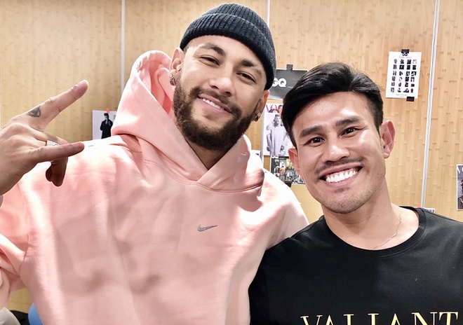 Nguoi dan ong goc Viet lam viec voi Pham Bang Bang, Neymar hinh anh