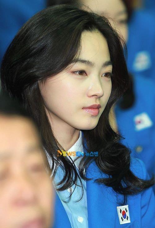 nu than billiards han quoc anh 2