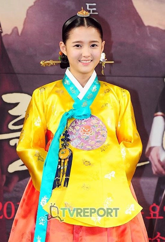 nam bora nhan sac anh 6