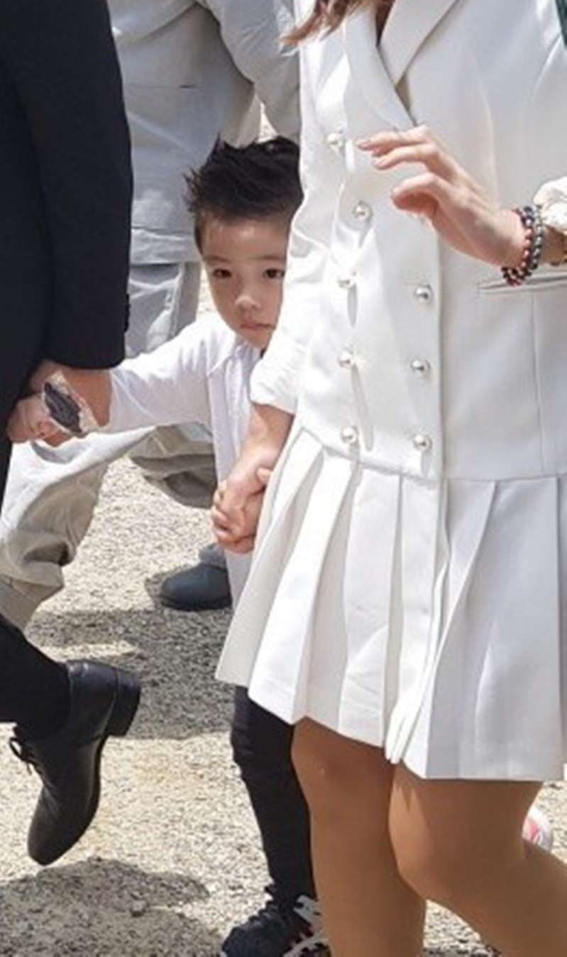 lee byung hun ky niem 8 nam cuoi anh 11