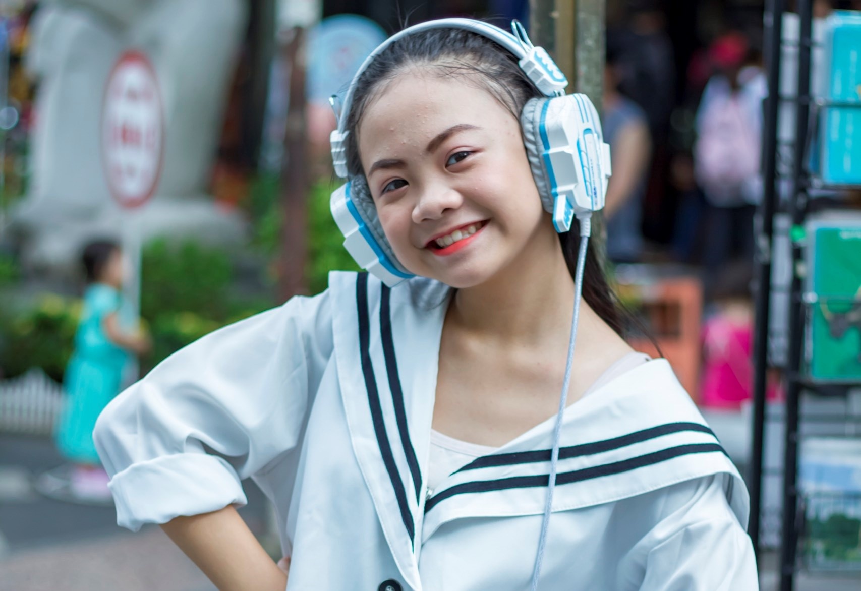 Thi sinh Giong hat Viet nhi dan hat trong khi dieu tri Covid-19 hinh anh