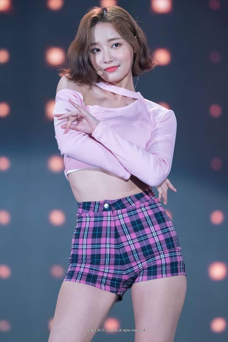 su nghiep nhom momoland anh 20