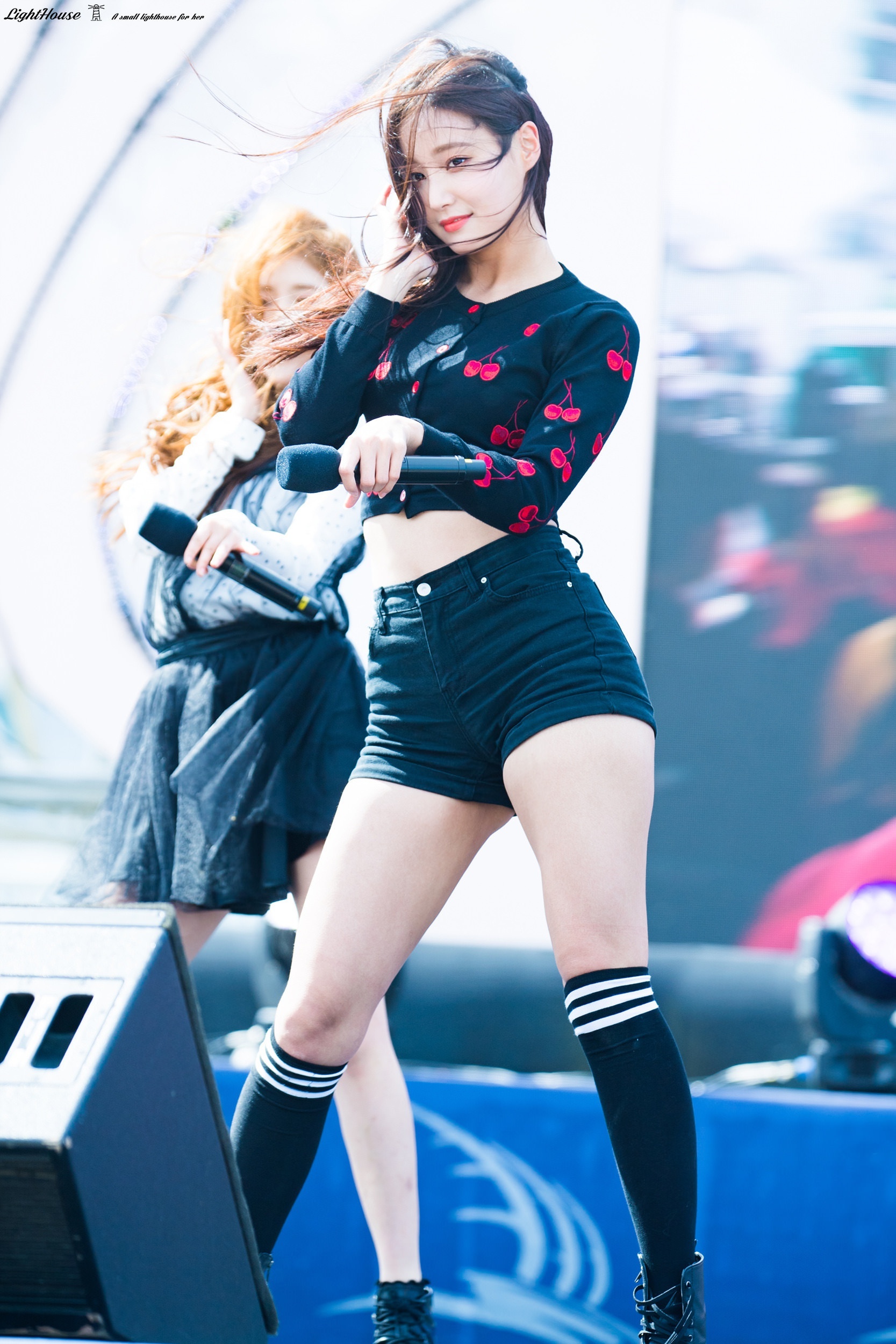 su nghiep nhom momoland anh 18