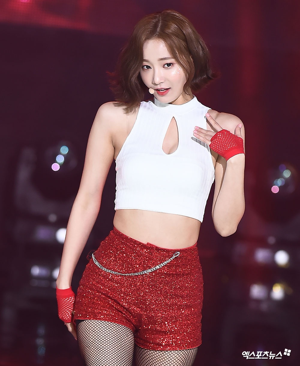 su nghiep nhom momoland anh 12