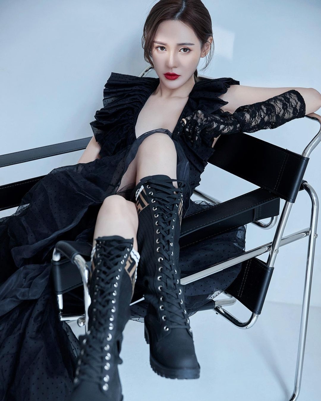 sắc vóc hoàng thi kỳ ảnh 13 sac voc hoang thi ky anh 13