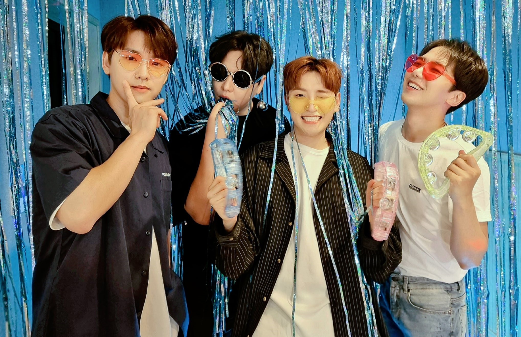 Nhom nhac Han tan ra sau 9 nam hinh anh