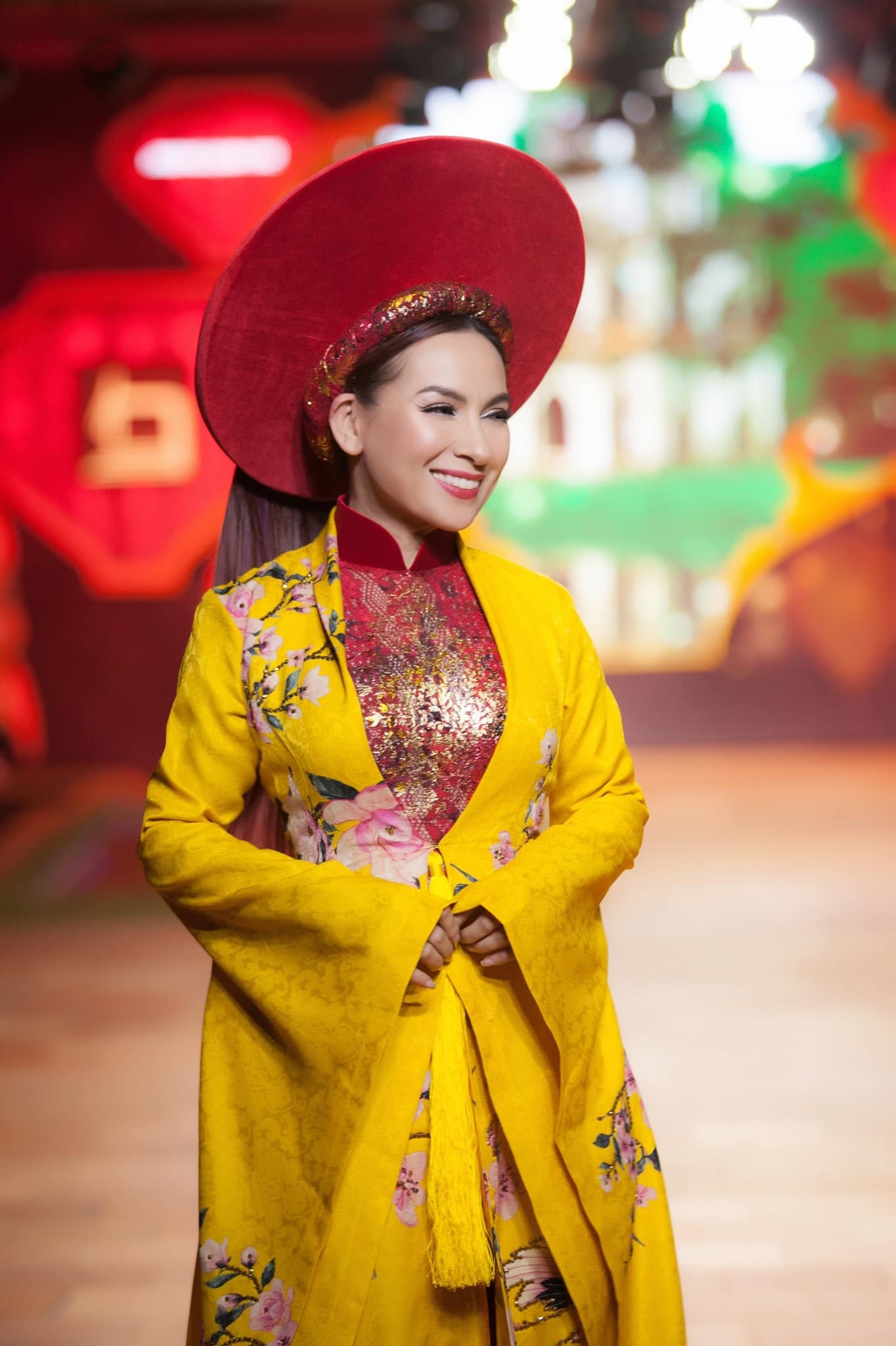 Hinh anh cuoi cua Phi Nhung anh 7