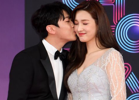 Tay chay, yeu cau roi san khau chi vi than tuong lam bo qua som hinh anh