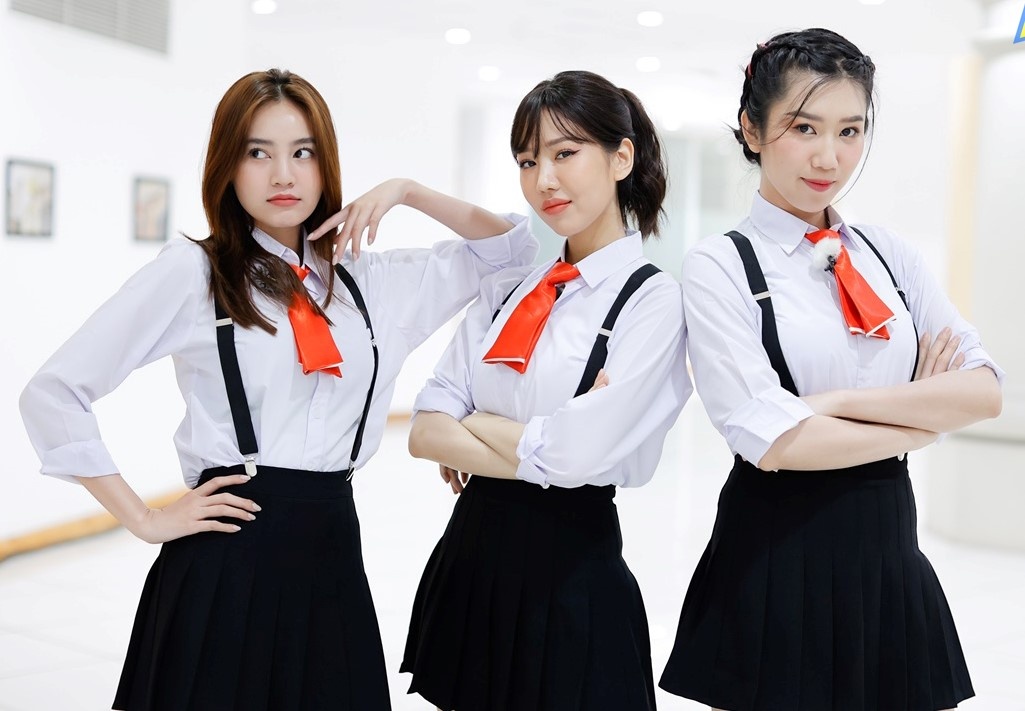 Lan Ngoc va ca si Min co nhieu chieu o Running Man hinh anh