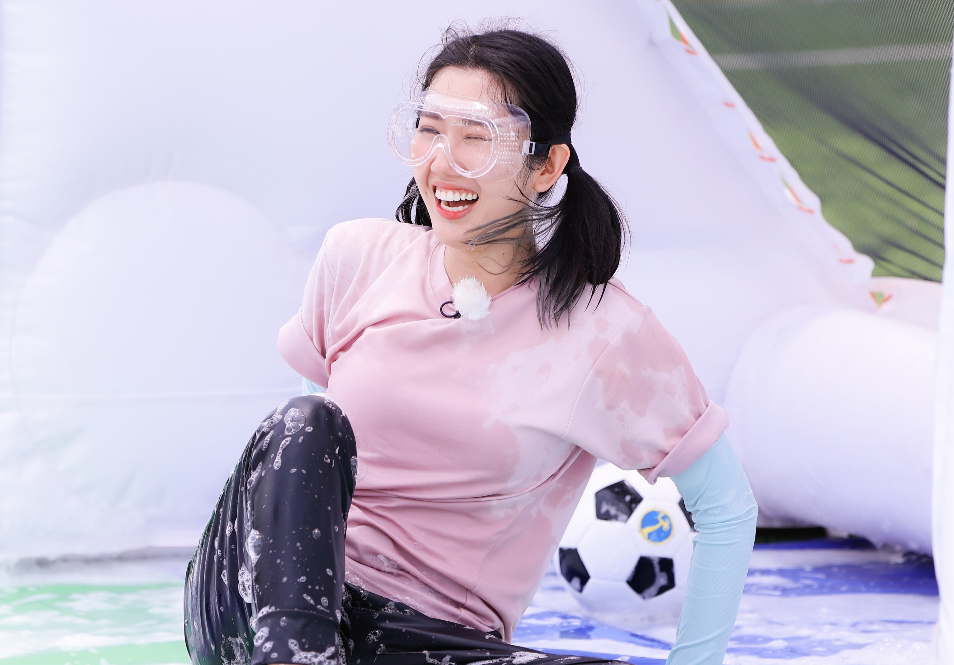 truong gian bi che o running man anh 18