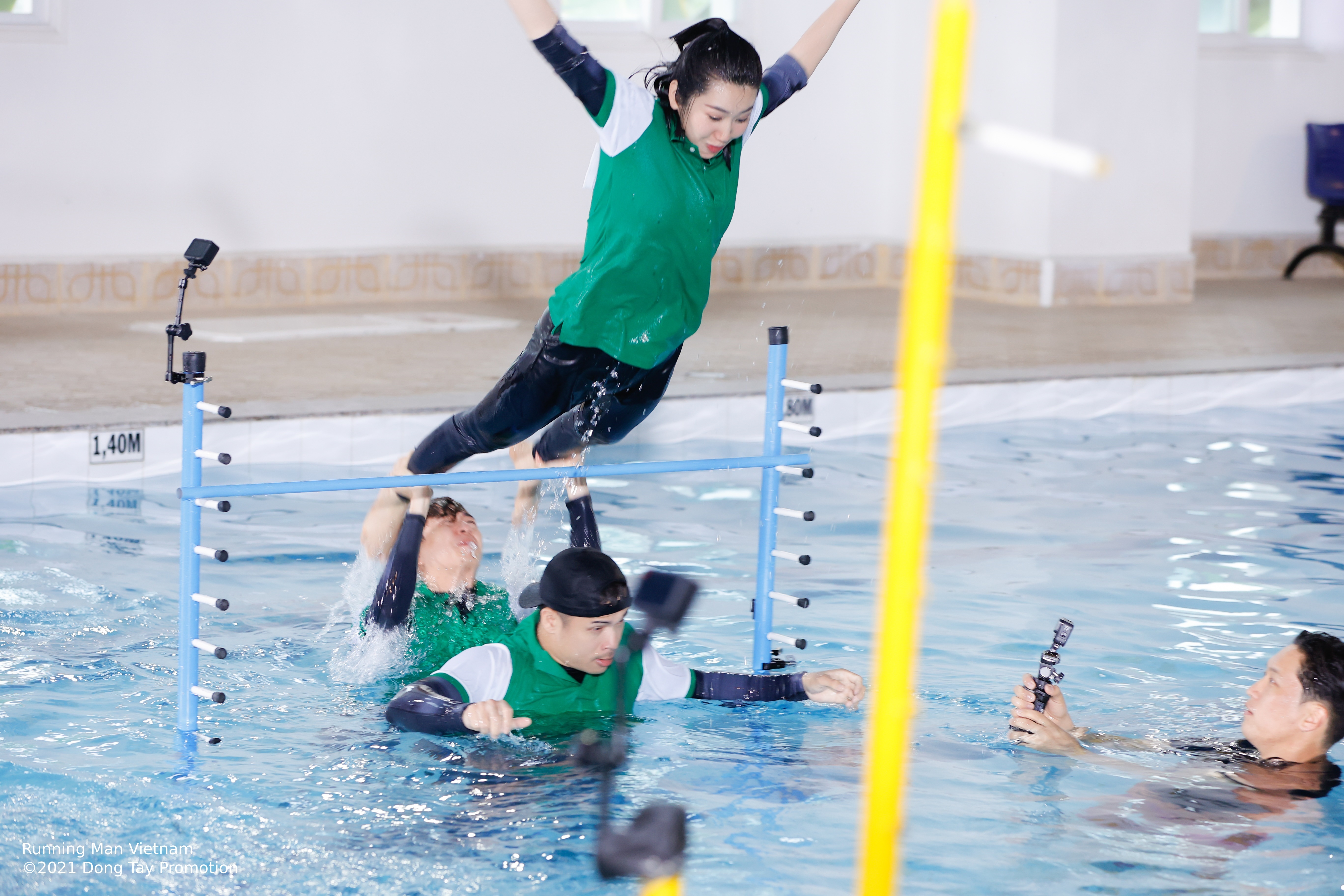 truong gian bi che o running man anh 13