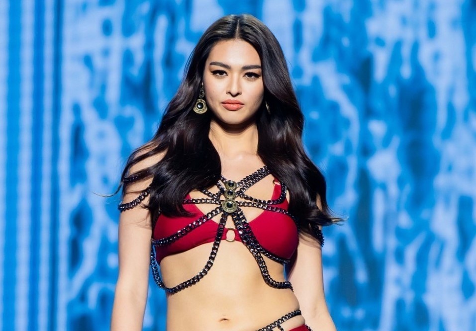 Tieu chuan doc hai sau loi miet thi Hoa hau Thai Lan nang 71 kg hinh anh