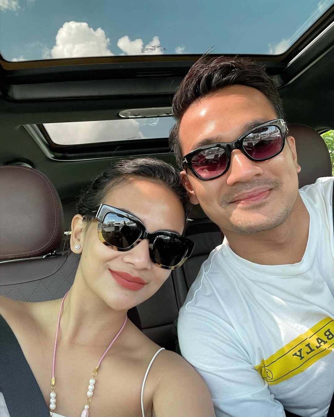 vợ chồng diễn viên indonesia qua đời ảnh 2 vo chong dien vien indonesia qua doi anh 2