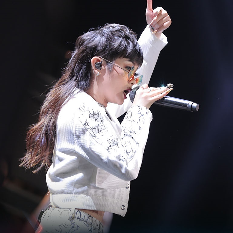 binz roi ghe nong anh 5