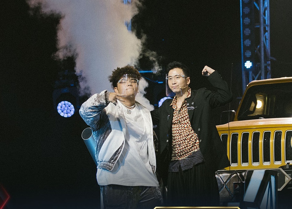 binz roi ghe nong anh 3