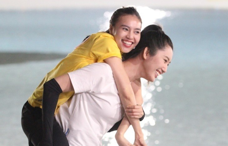 Lan Ngoc doi dau Thuy Ngan hinh anh