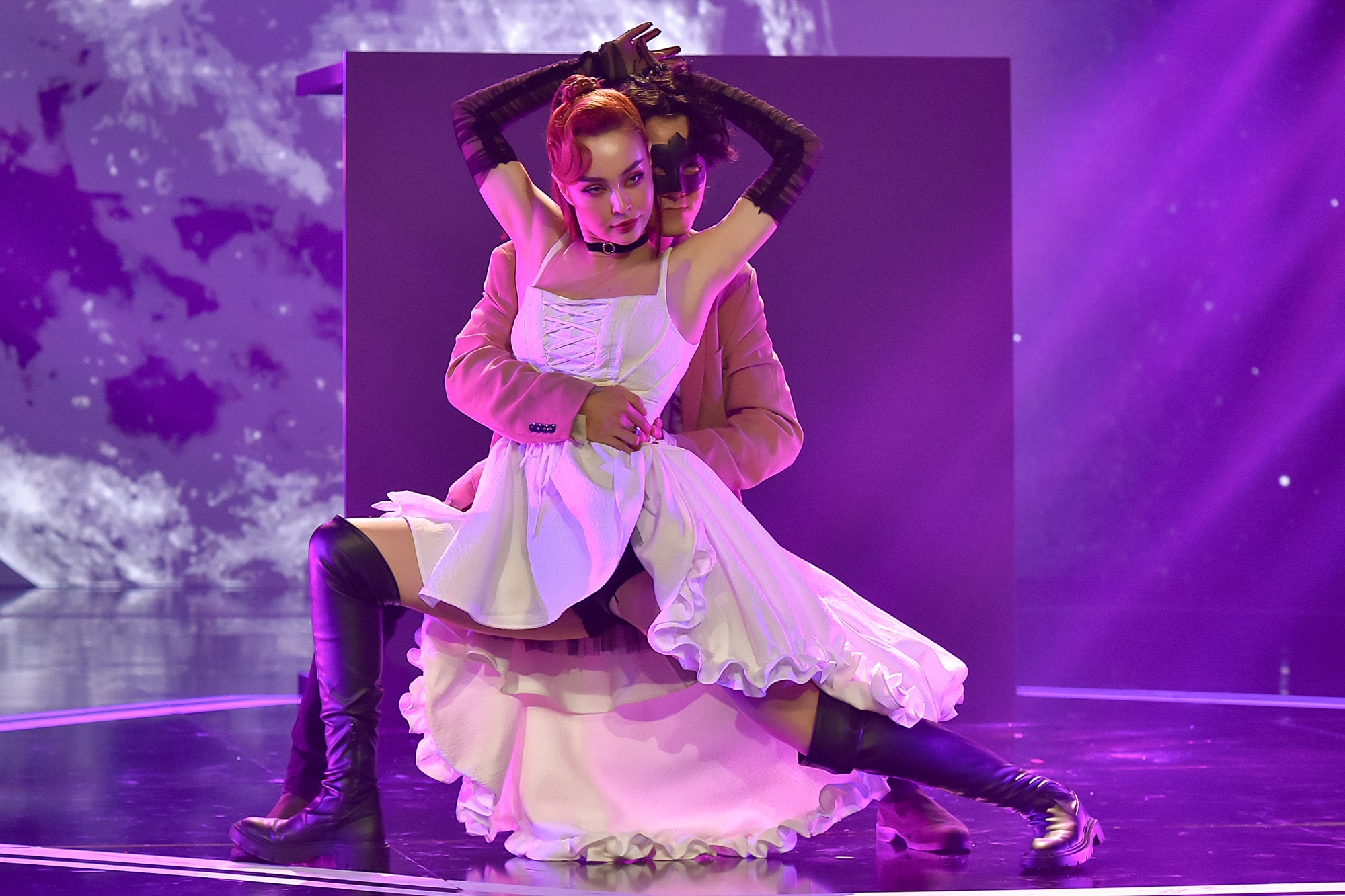 ban ket san dau vu dao anh 18