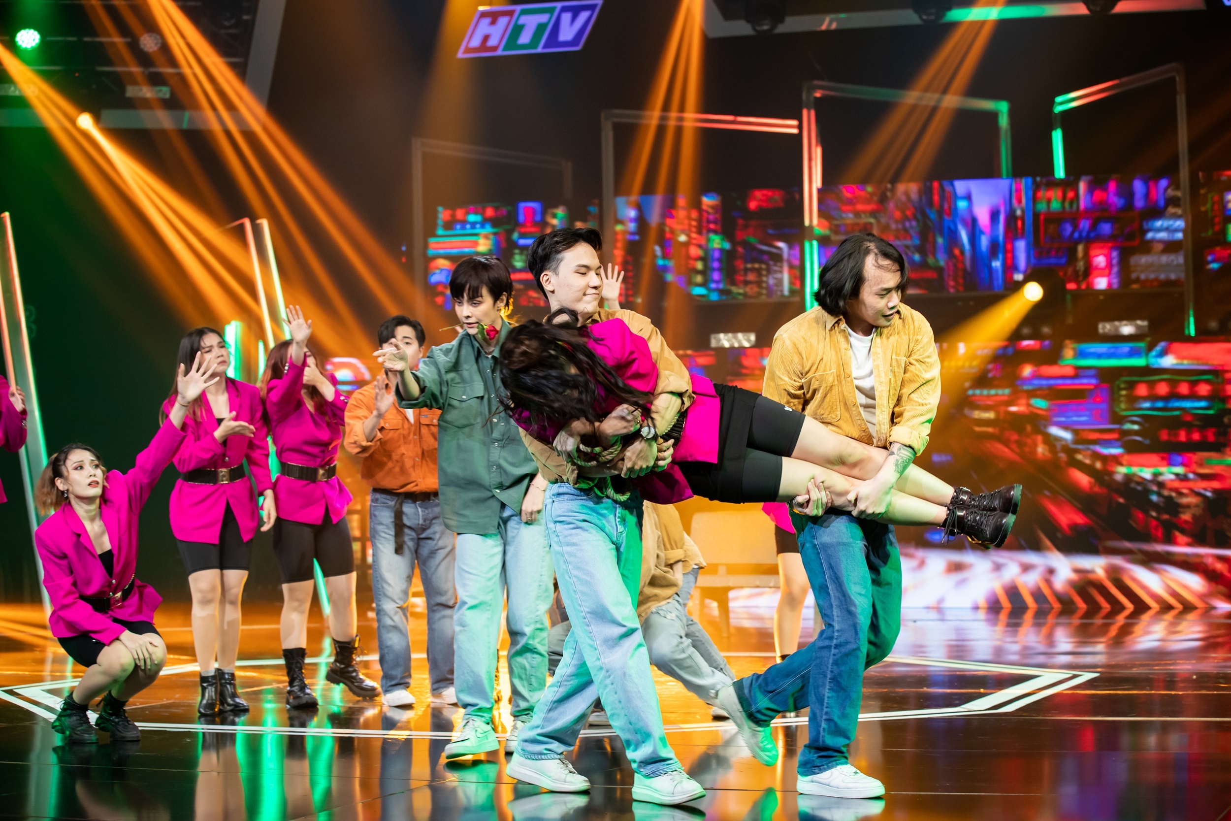 ban ket san dau vu dao anh 24