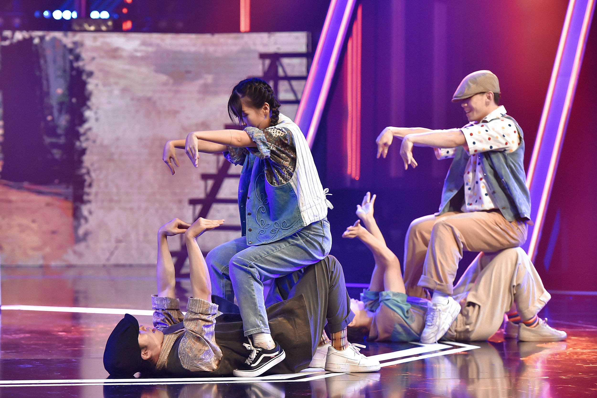 ban ket san dau vu dao anh 53